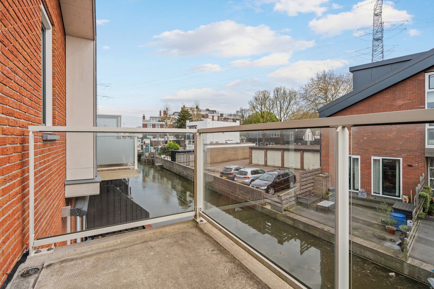 Photo 14 of Zuideinde 3-L