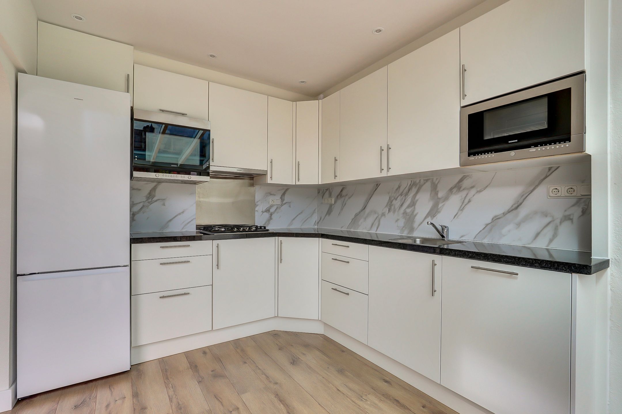 Photo 9 of de Mérodestraat 3