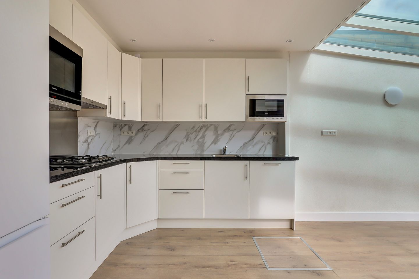 Photo 10 of de Mérodestraat 3