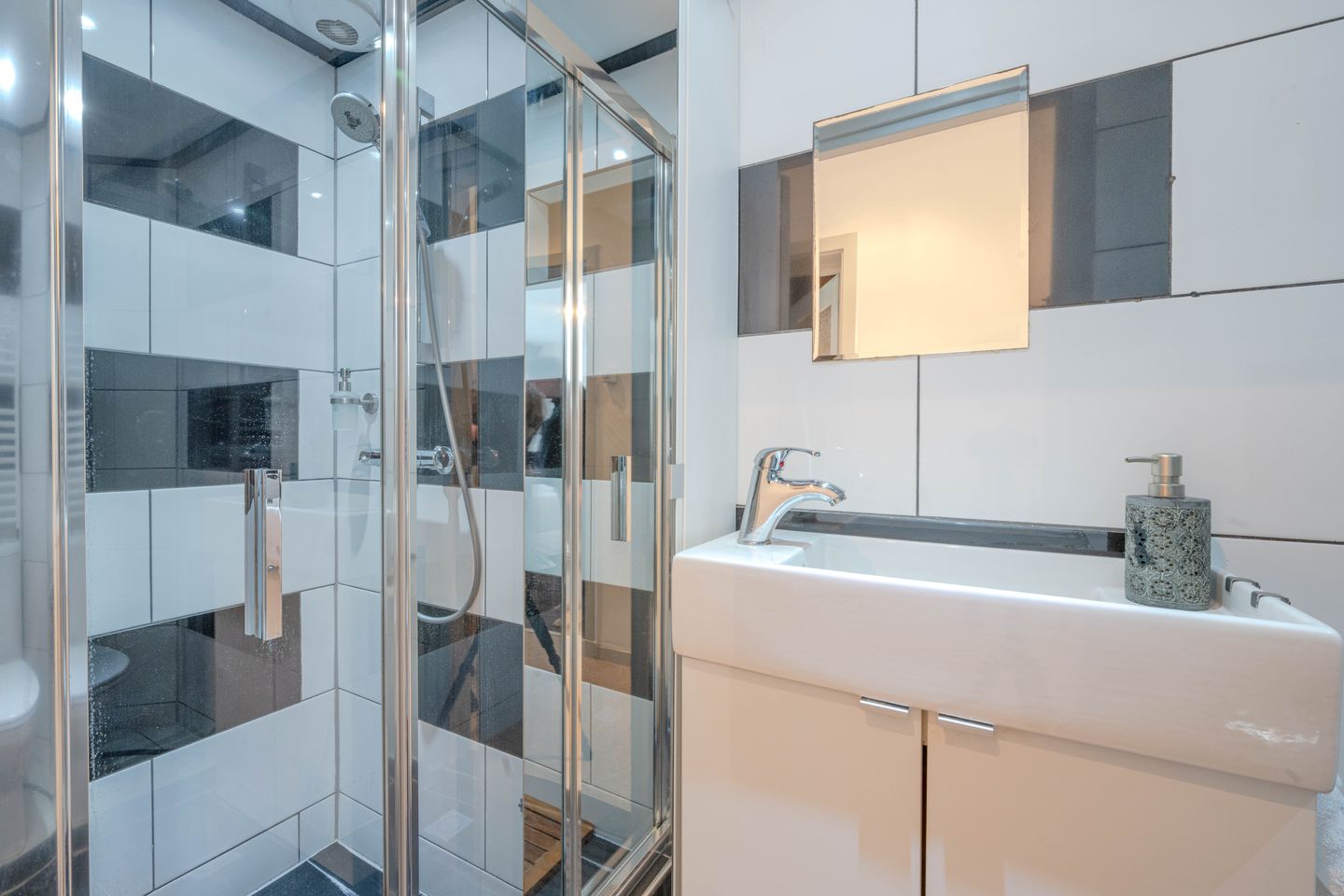 Foto 14 van Pleinweg 124-D