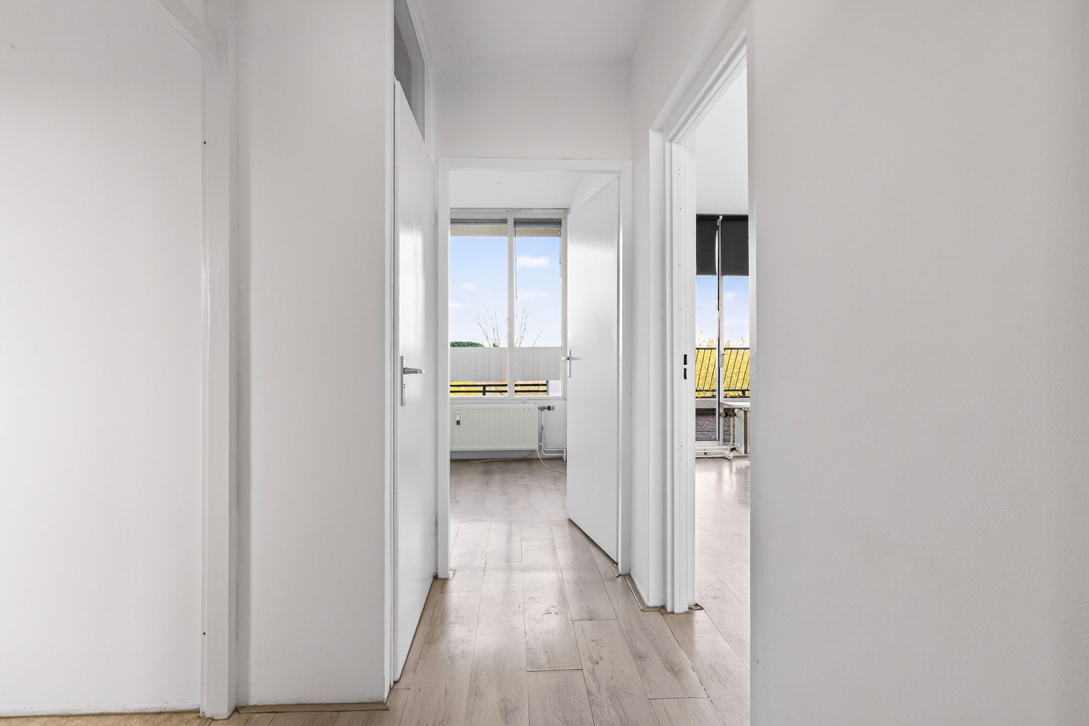 Photo 3 of Voerakker 551