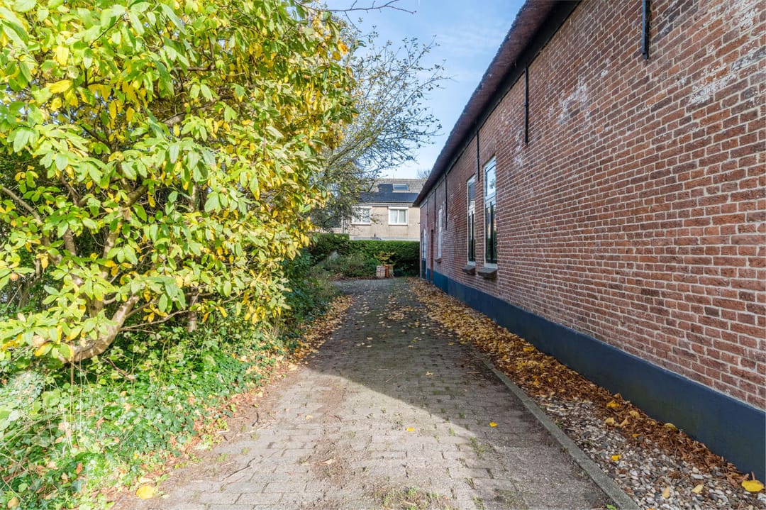 Photo 52 of Dorpsstraat 5-A