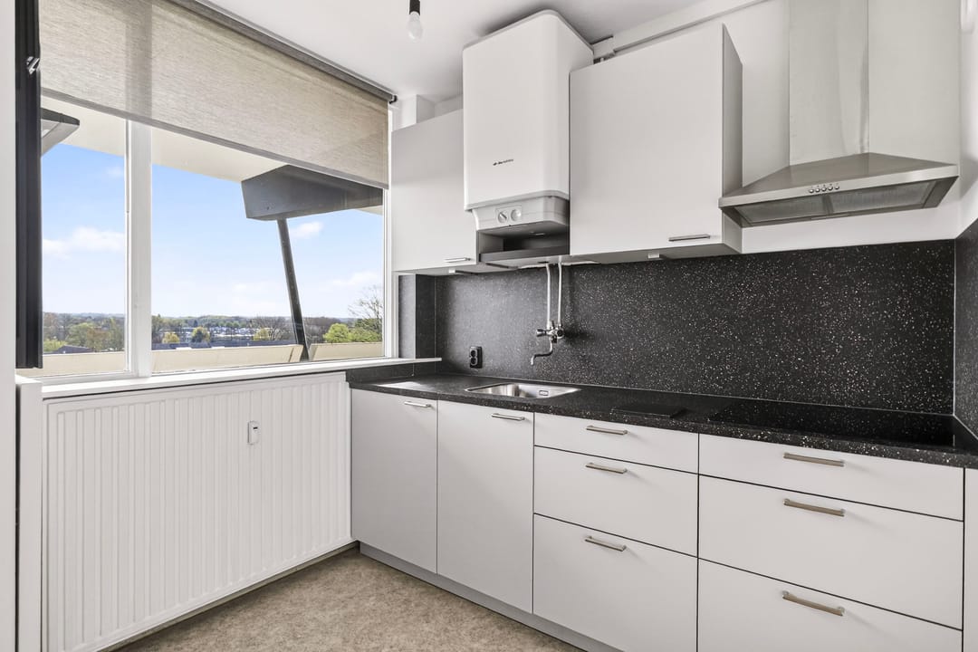 Photo 16 of Voerakker 551