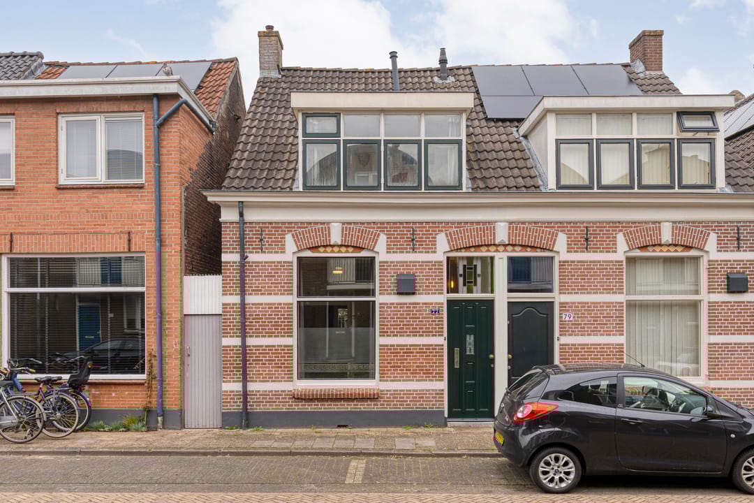 Photo 1 of Warmoesstraat 77