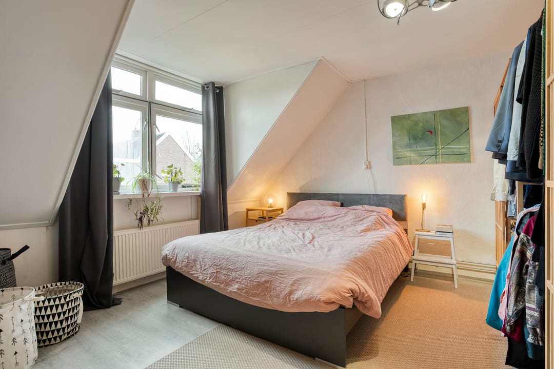 Photo 17 of Warmoesstraat 77