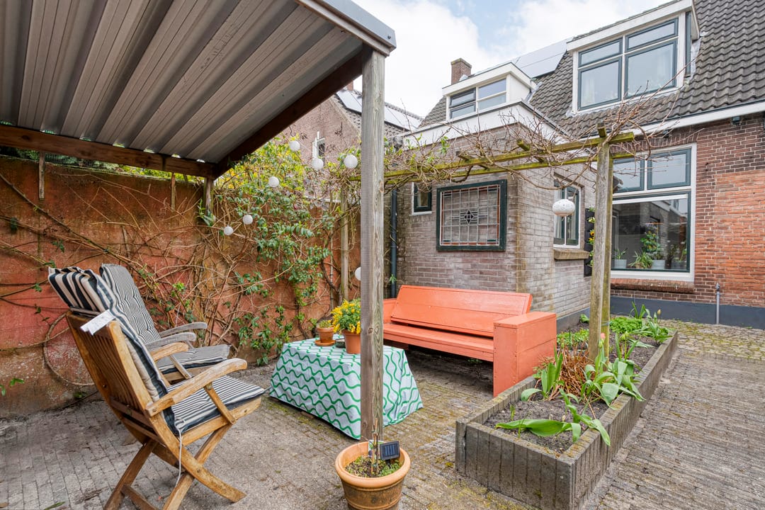 Photo 22 of Warmoesstraat 77