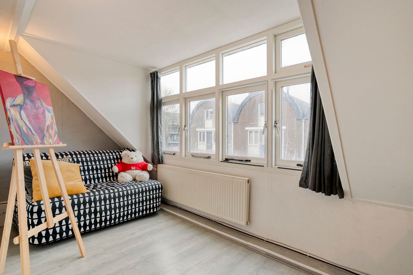 Photo 19 of Warmoesstraat 77