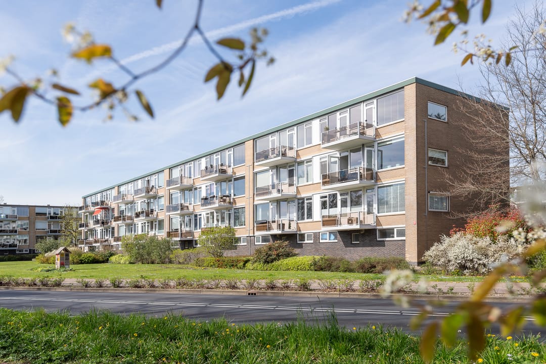 Licht hoekappartement met 3 slaapkamers en zonnig zuidelijk balkon