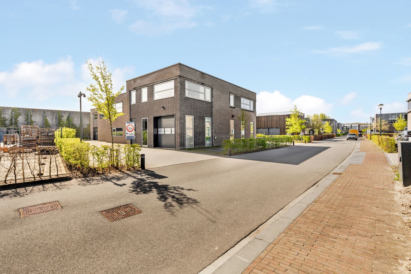 View photo 1 of Binnendelta 6-g