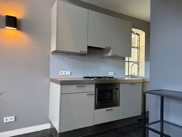 View photo 5 of Bredestraat 98