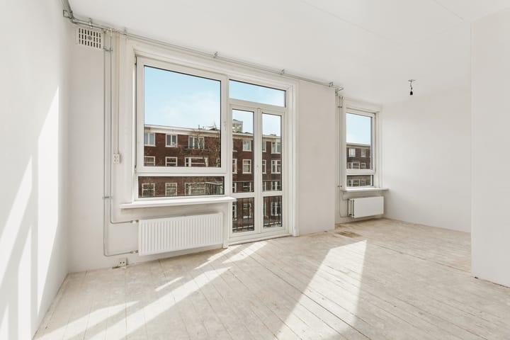 Foto 3 van Waalstraat 158-3