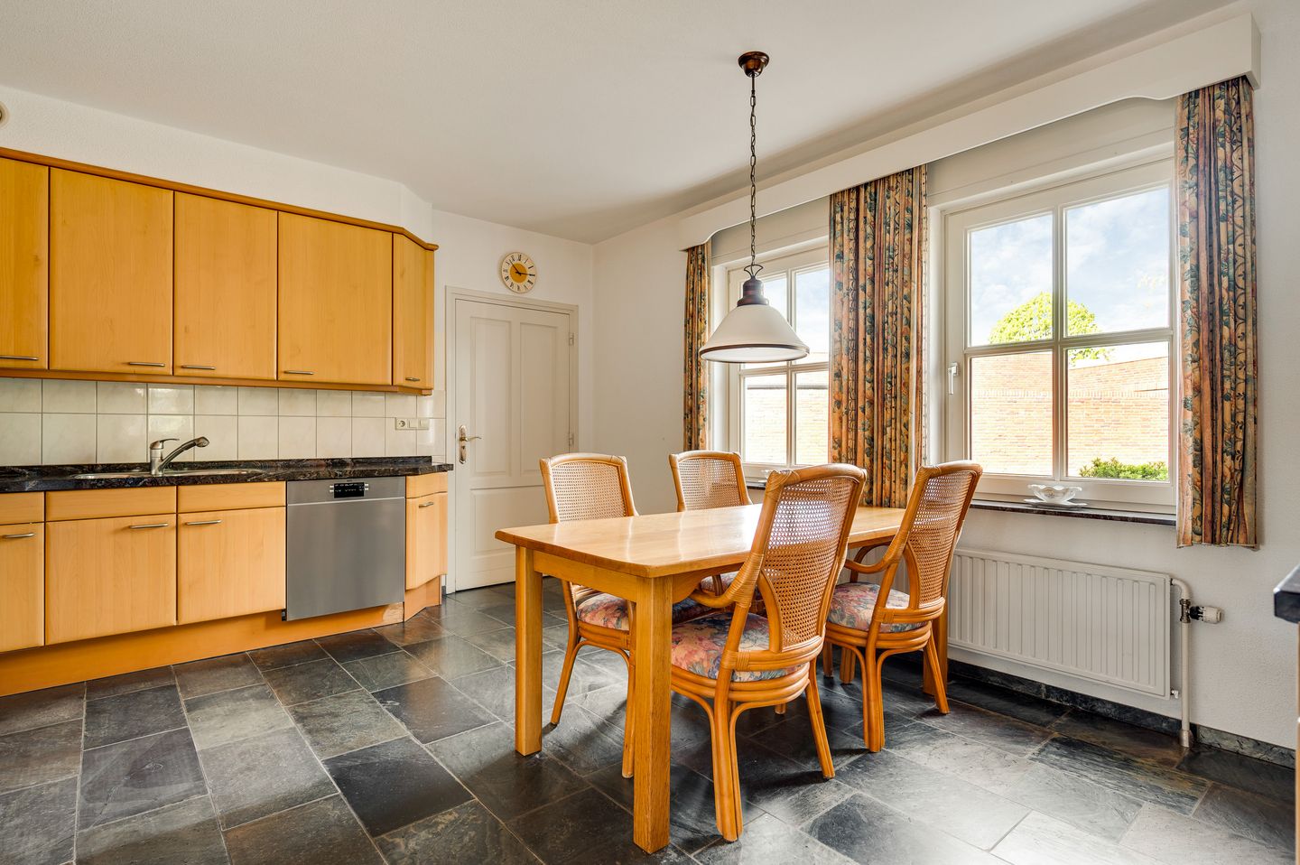 Foto 35 van Venloseweg 25