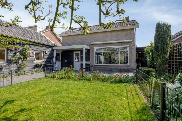 Foto 2 van Veldstraat 1