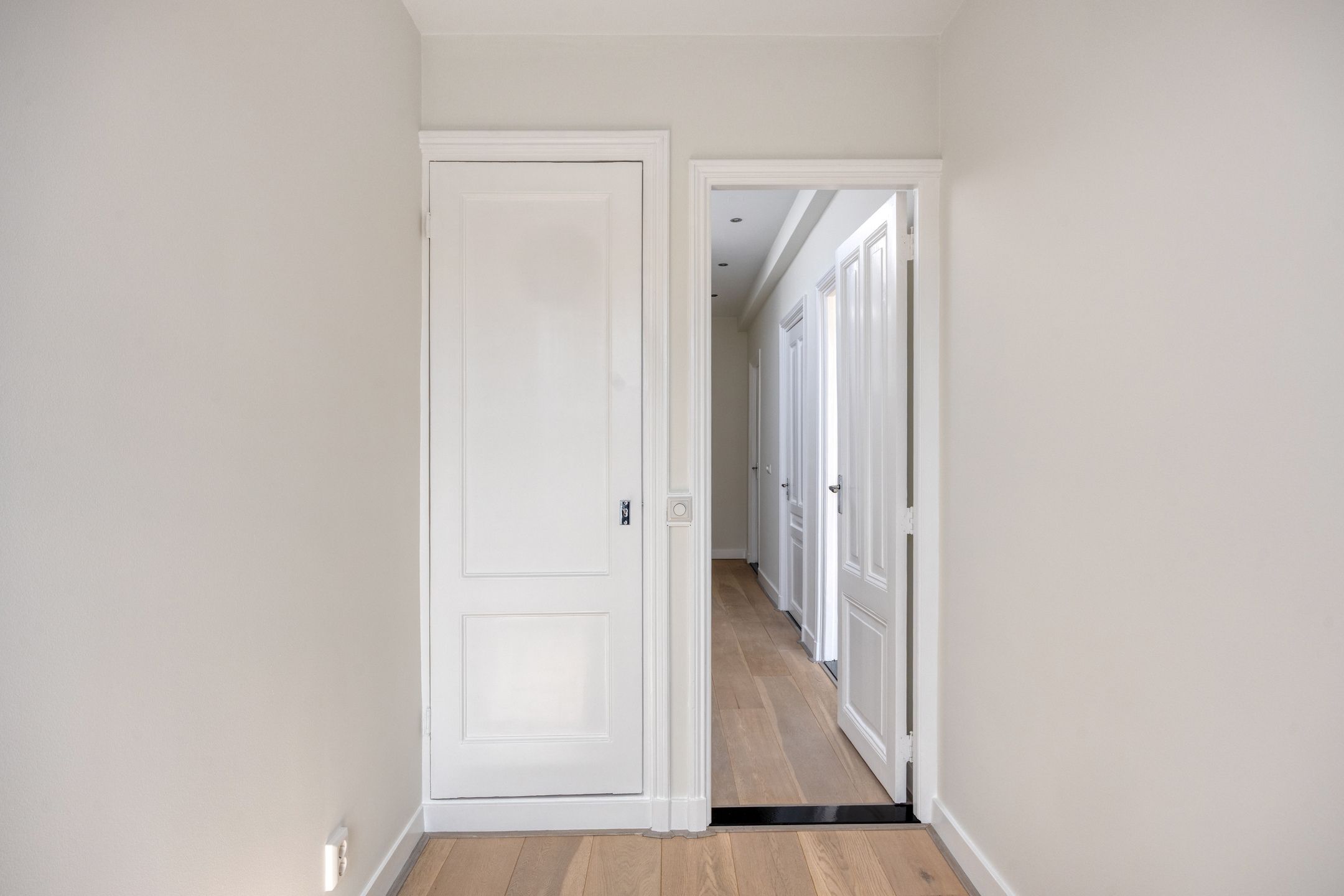 Photo 39 of Aert van der Goesstraat 22-A