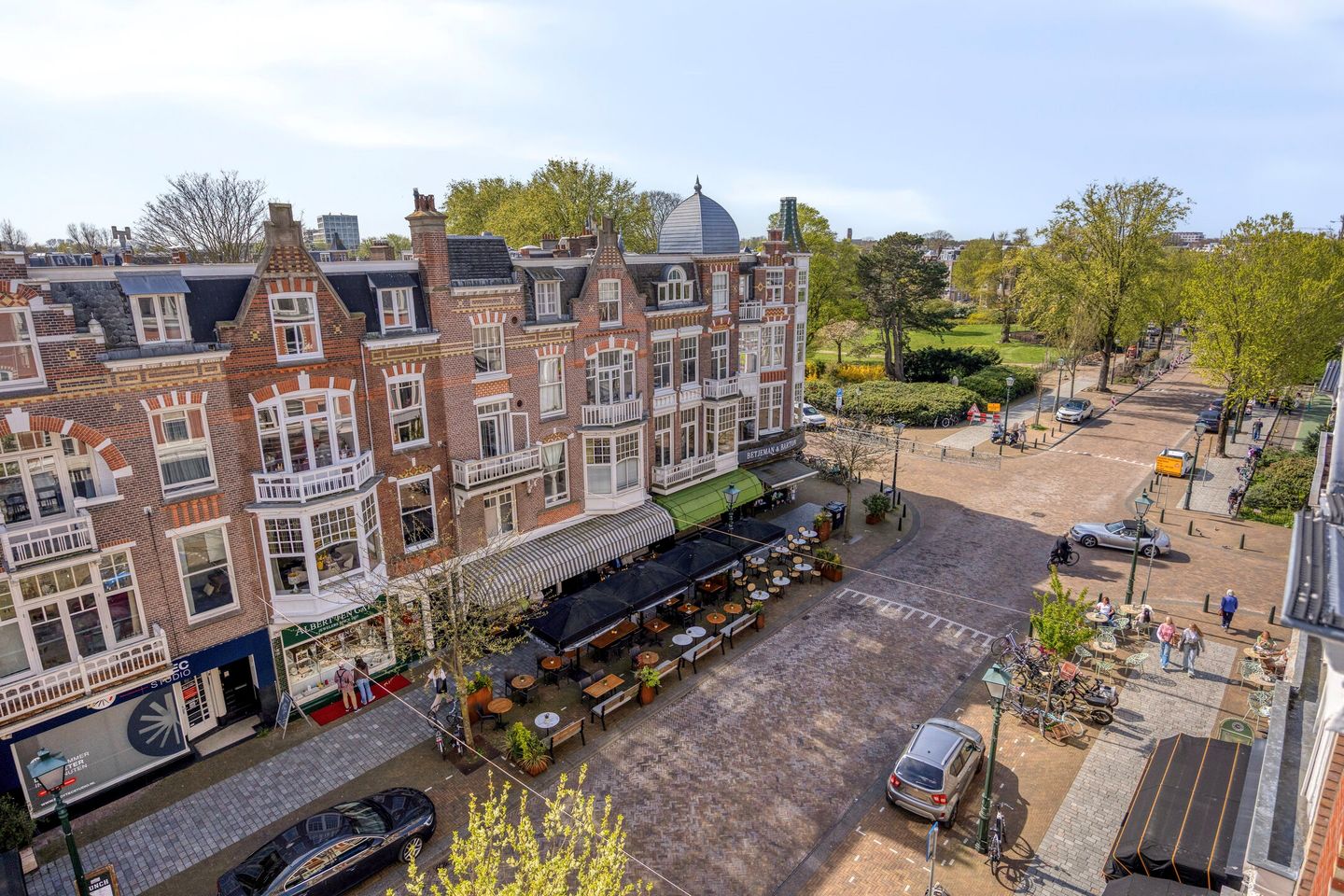 Photo 50 of Aert van der Goesstraat 22-A