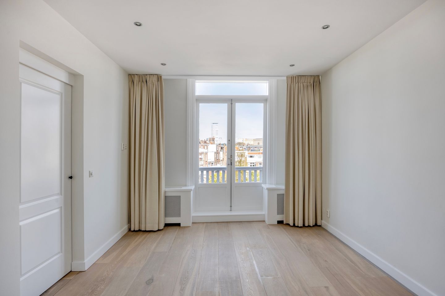 Photo 29 of Aert van der Goesstraat 22-A