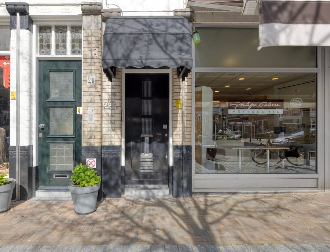 Photo 2 of Aert van der Goesstraat 22-A