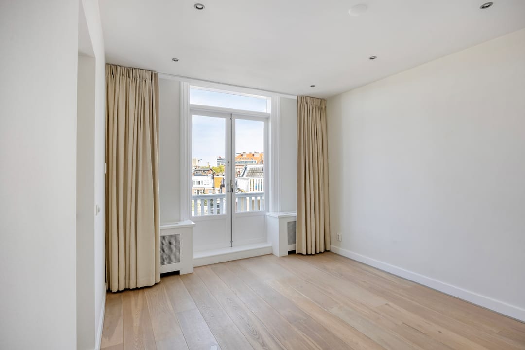 Photo 28 of Aert van der Goesstraat 22-A