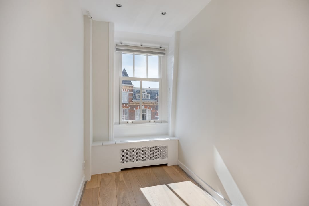 Photo 38 of Aert van der Goesstraat 22-A