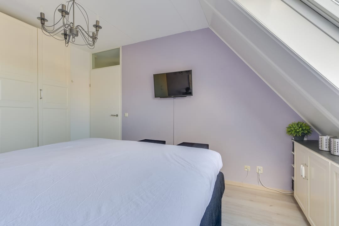 Light Semi-Detached Family Home with Heated Pool and Energy Label A+++ — 23