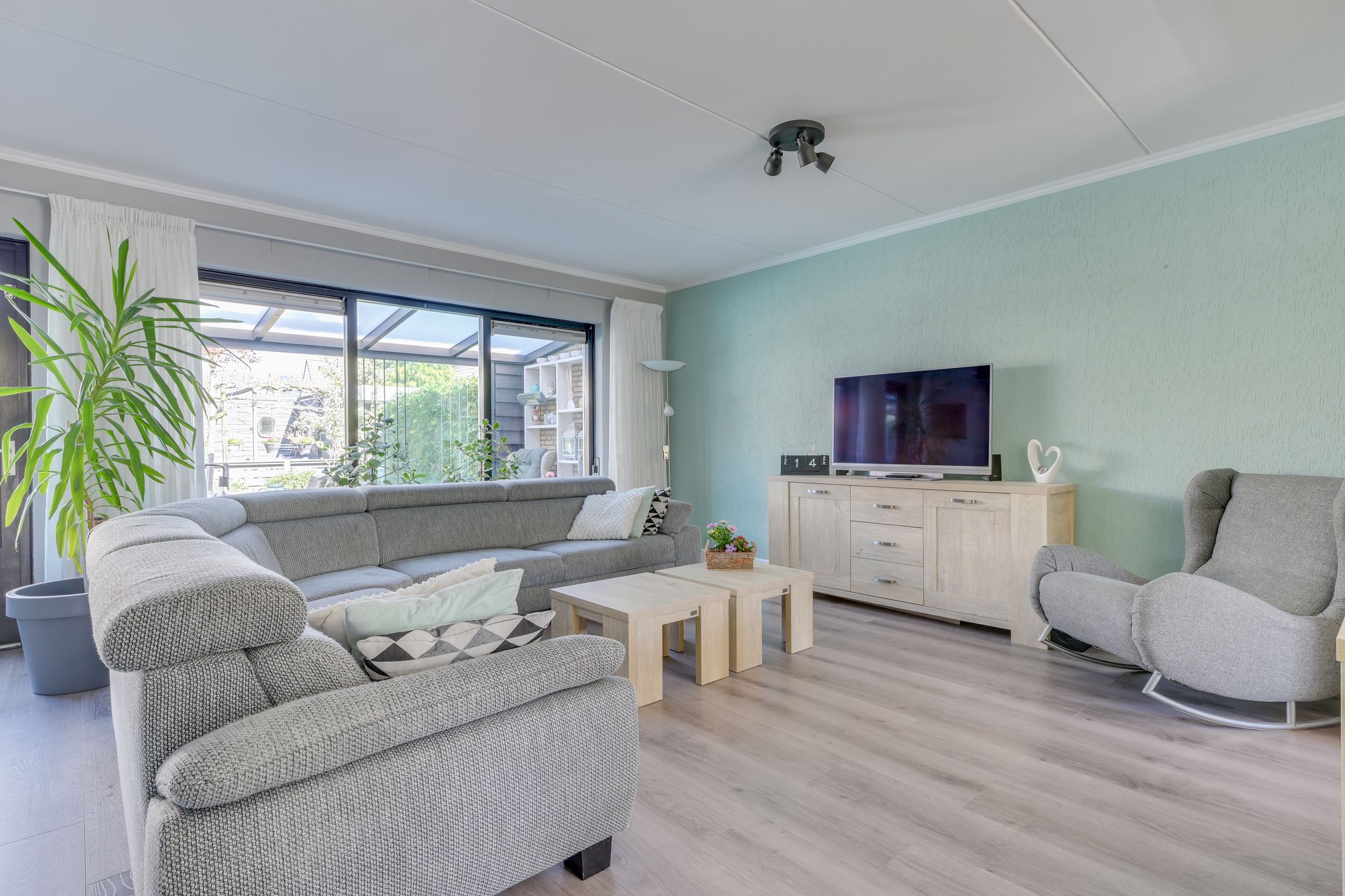 Light Semi-Detached Family Home with Heated Pool and Energy Label A+++ — 9