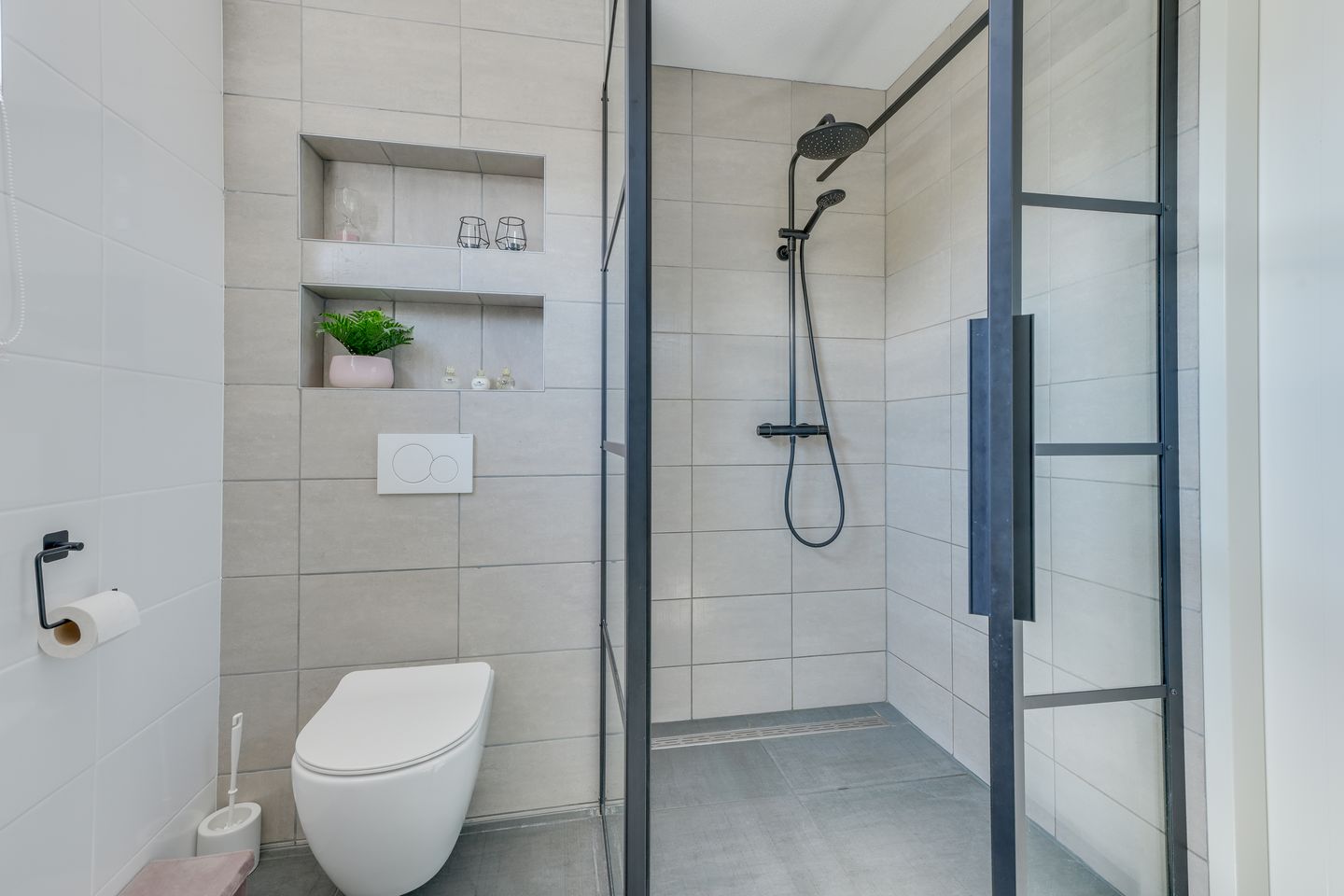 Light Semi-Detached Family Home with Heated Pool and Energy Label A+++ — 34