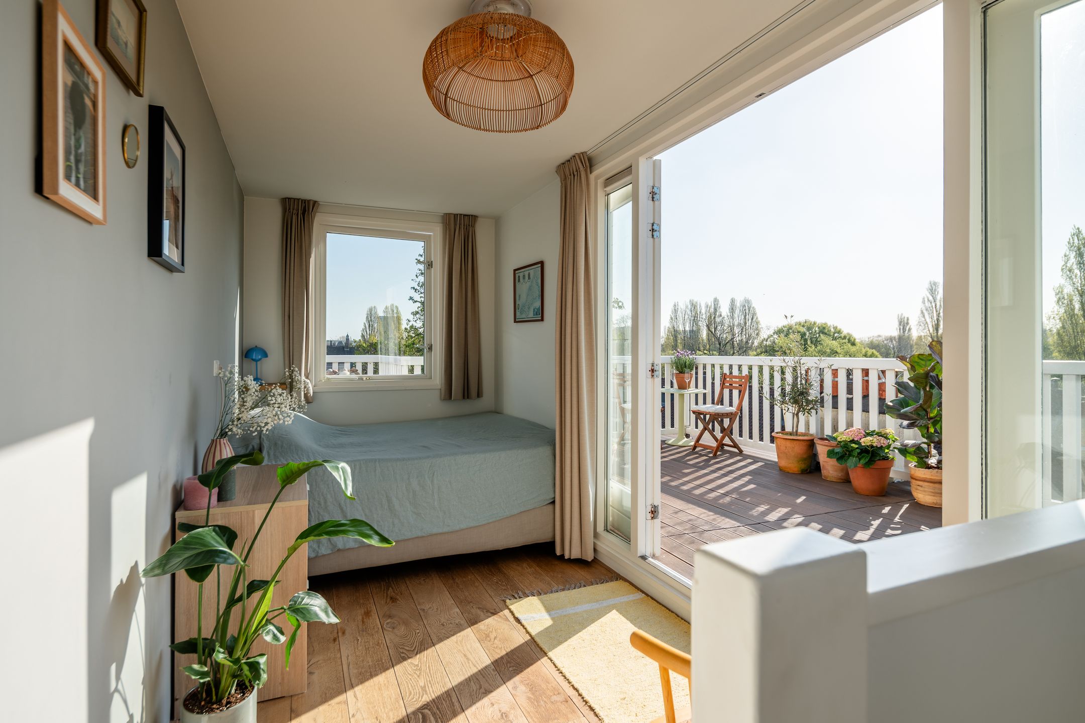 Foto 18 van Linnaeusparkweg 119-3