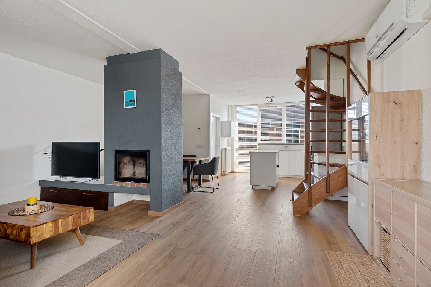 Photo 10 of Duinkerkenlaan 99