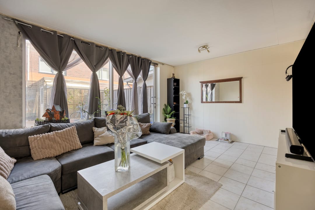 Foto 11 van Janusz Korczakstraat 50