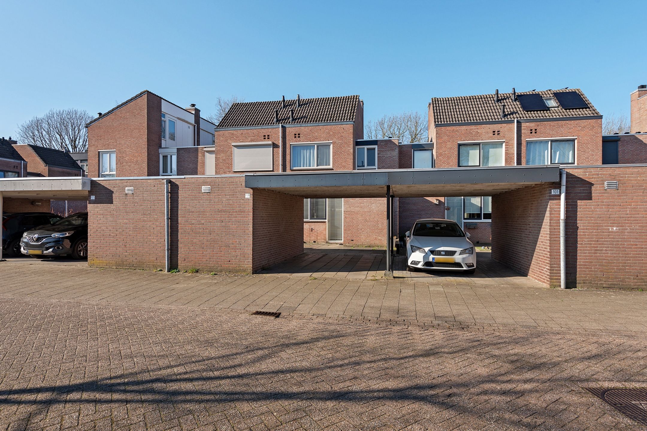 Photo 30 of Duinkerkenlaan 99