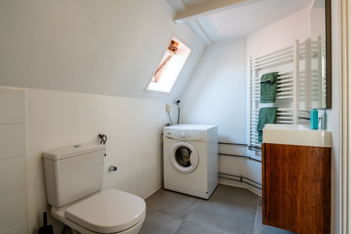 Photo 19 of Eerste Lindendwarsstraat 9-C