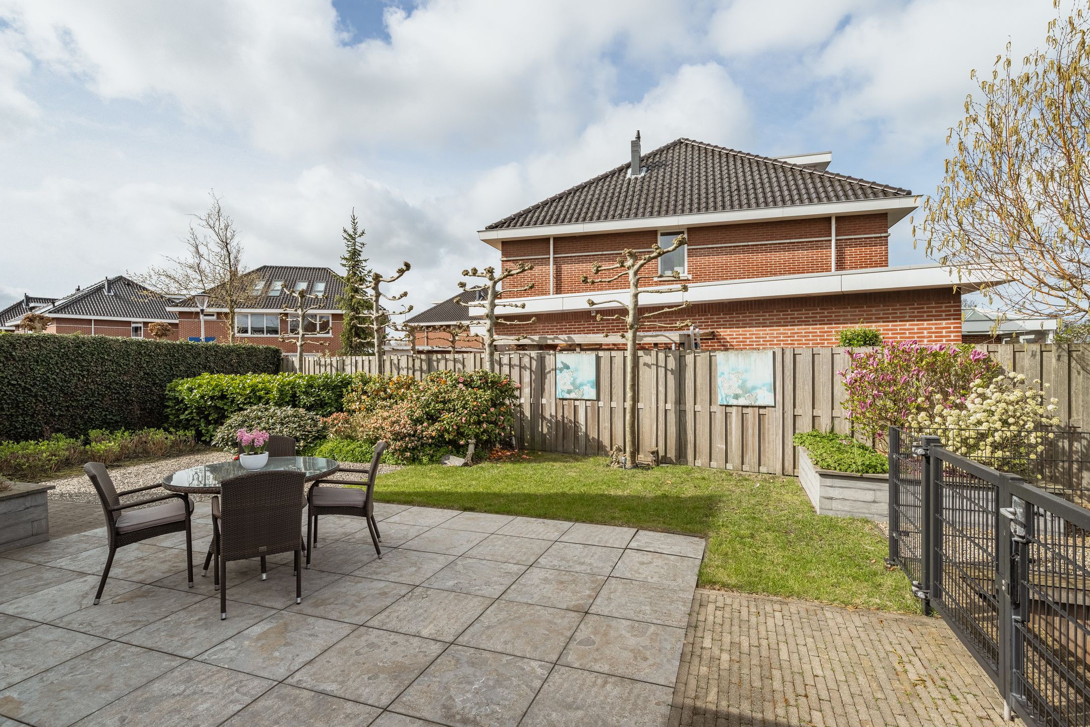 Detached home with water-side garden in Naaldwijk — 21