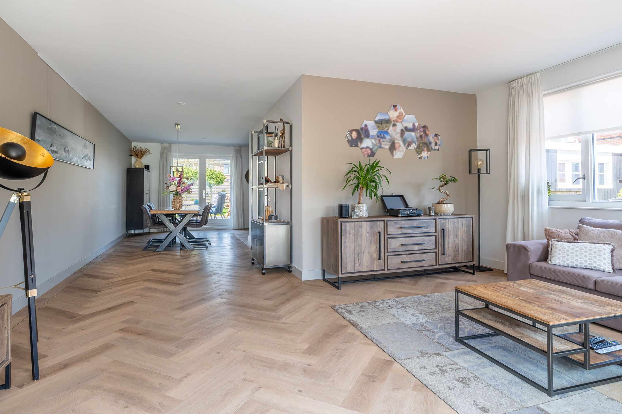 Foto 12 van Zwanebloem 10