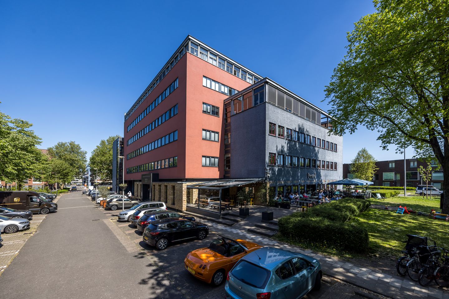 Bekijk foto 1 van Goeman Borgesiuslaan 77