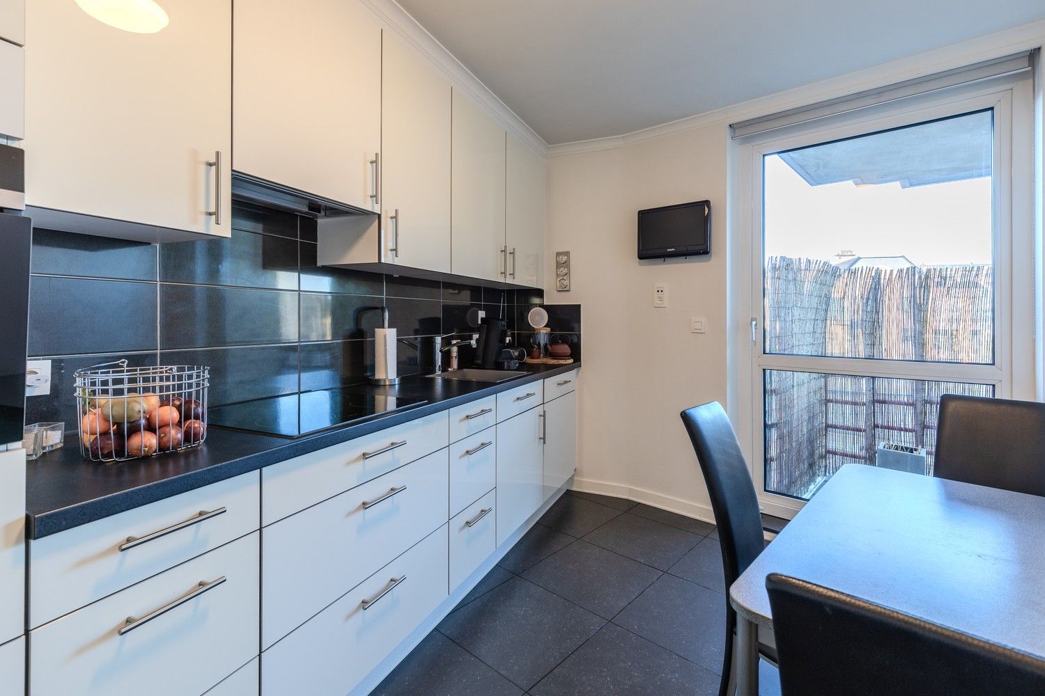 Charming 2-bedroom apartment with terrace in Lanaken center — 18