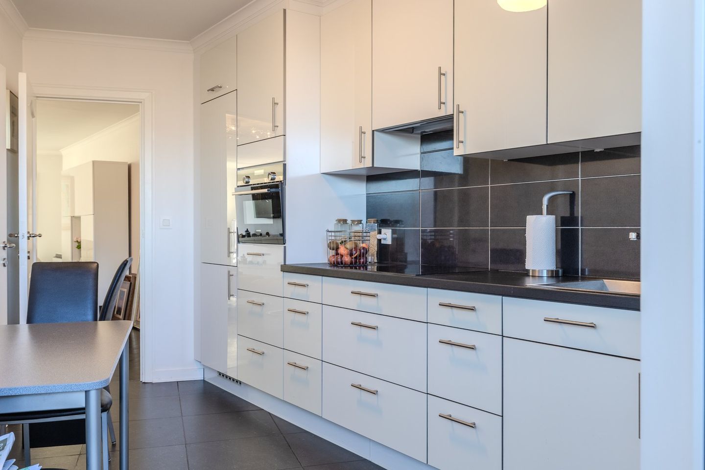 Charming 2-bedroom apartment with terrace in Lanaken center — 19