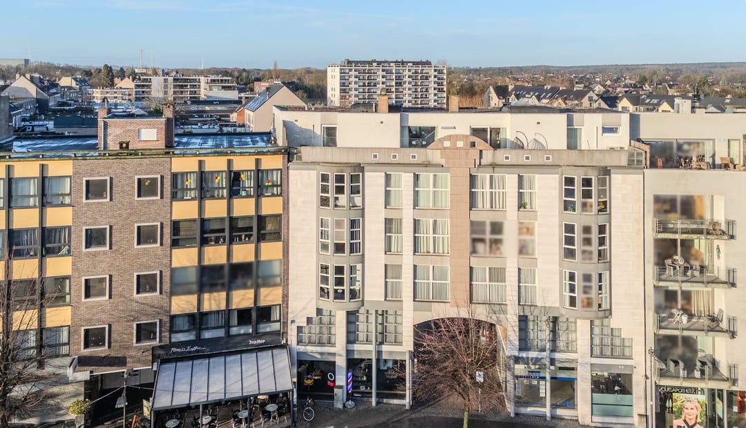 Charming 2-bedroom apartment with terrace in Lanaken center — 28