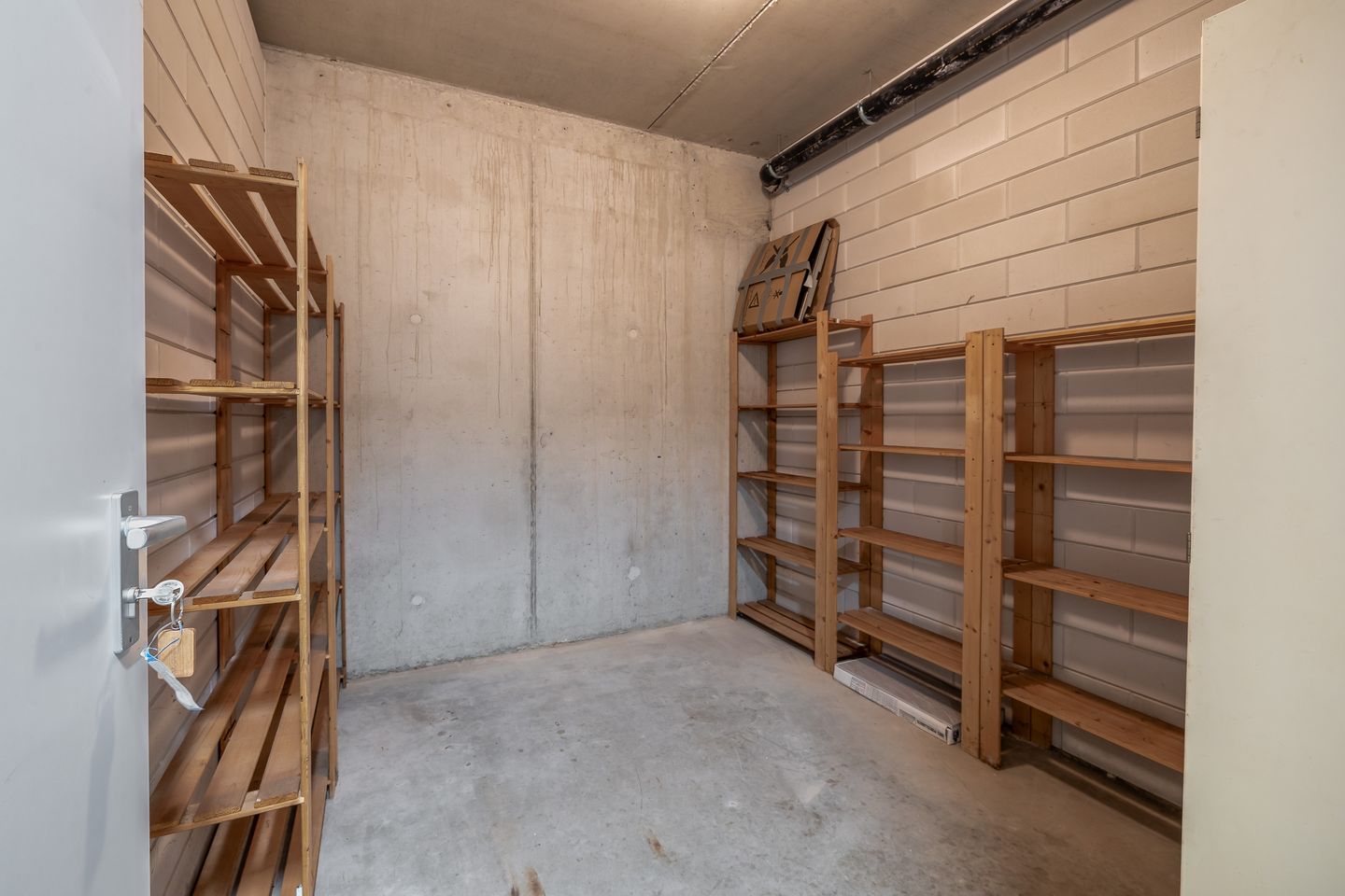 Photo 29 of Lochtenburg 15