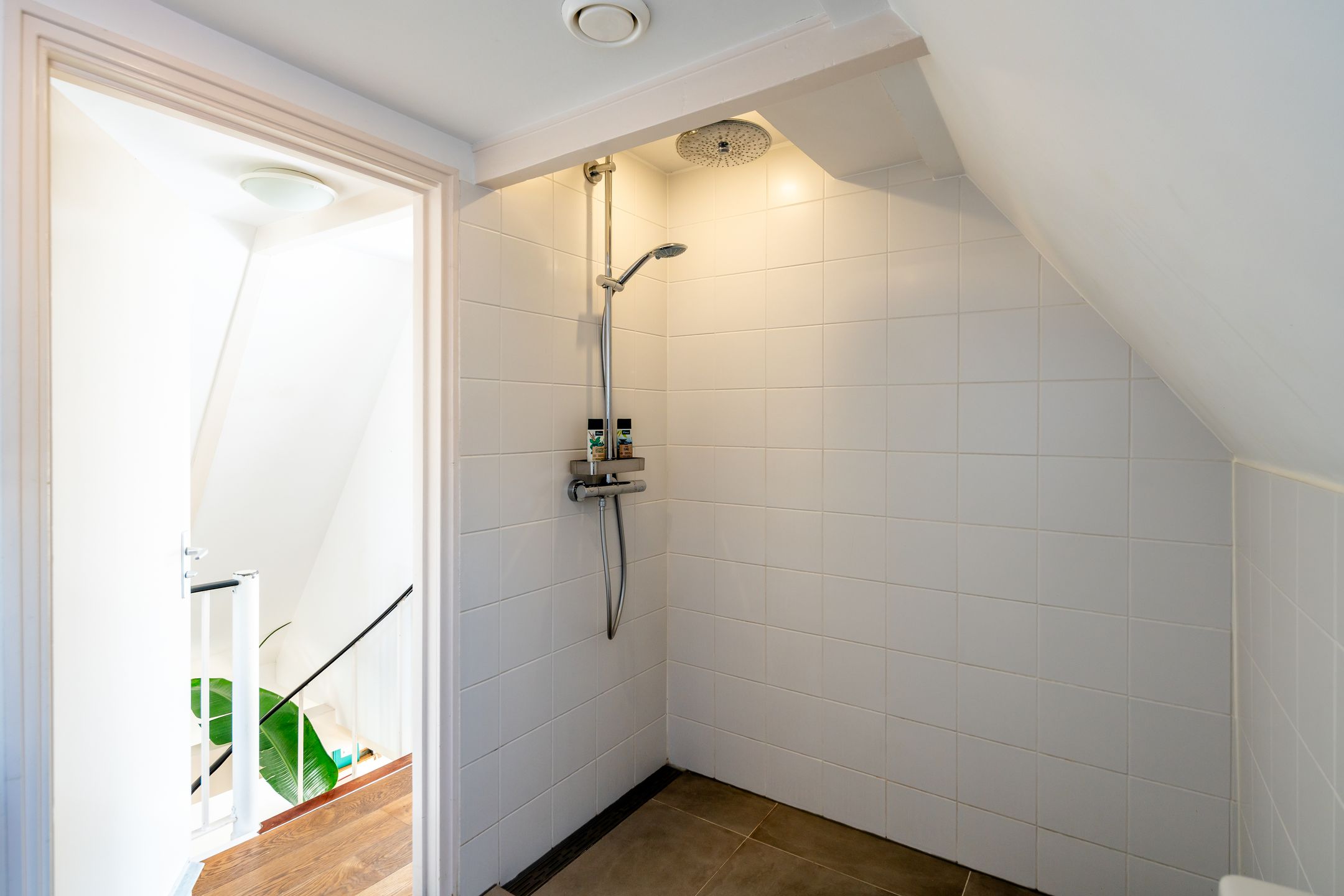 Photo 18 of Eerste Lindendwarsstraat 9-C