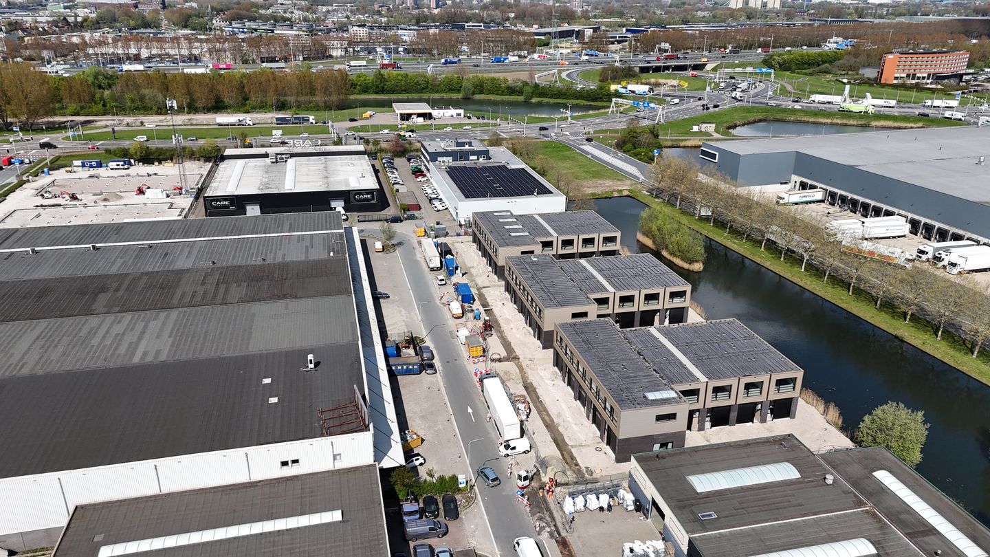 View photo 3 of Oosteinde 5-a6