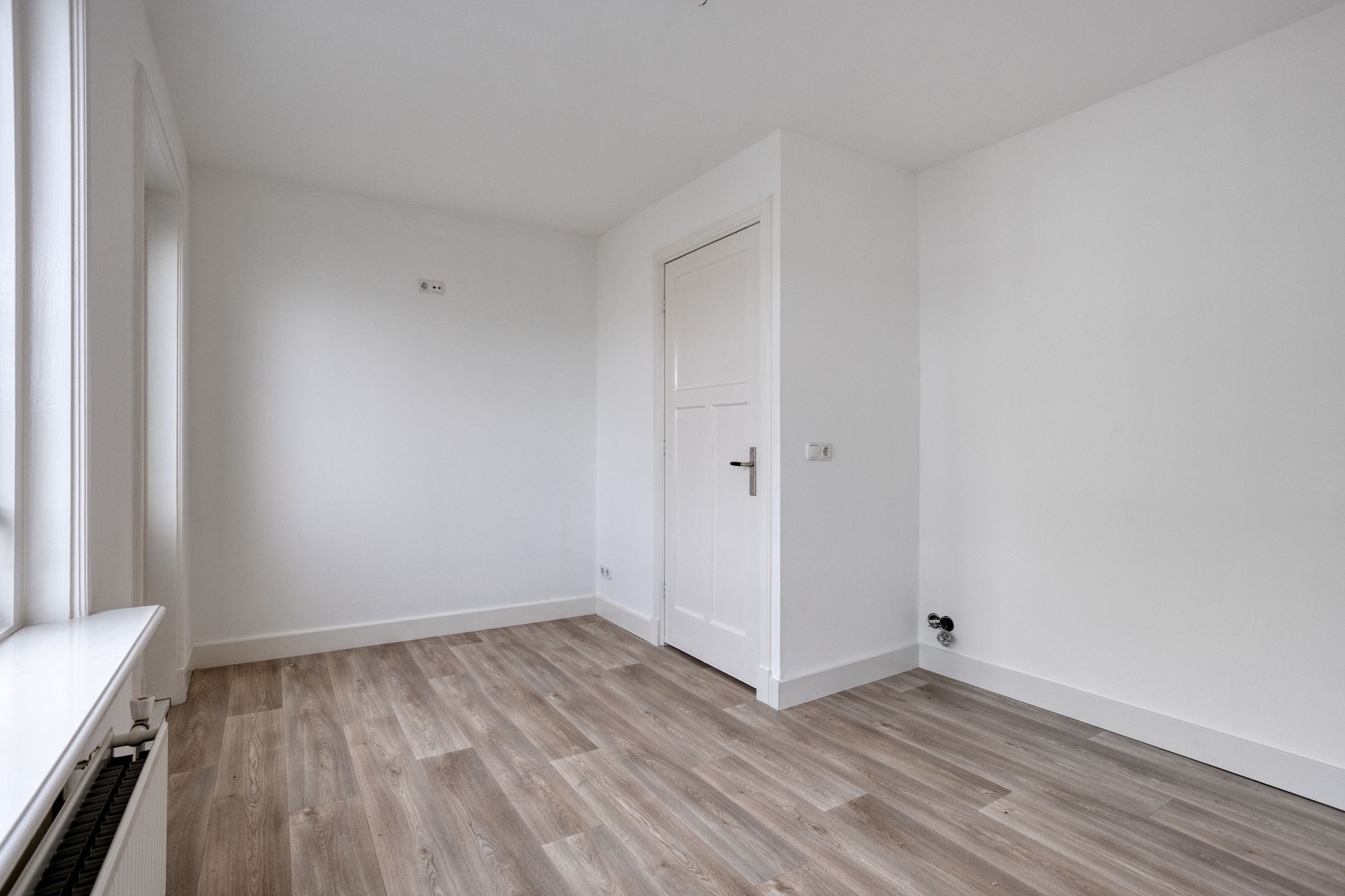 Foto 18 van Maarten Harpertszoon Trompstraat 11