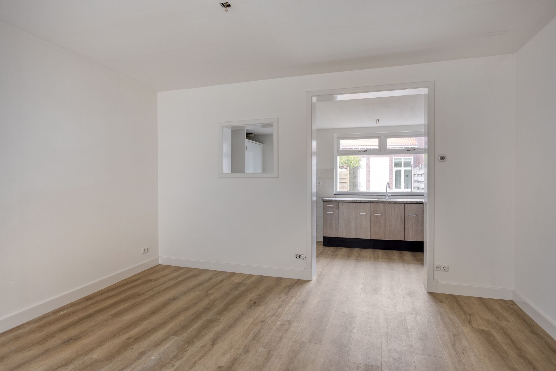 Foto 9 van Maarten Harpertszoon Trompstraat 11