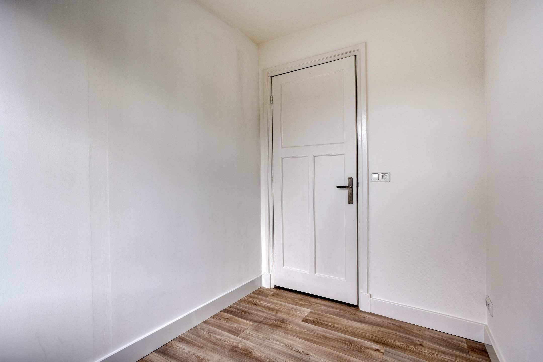 Foto 21 van Maarten Harpertszoon Trompstraat 11