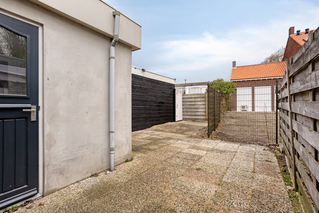 Foto 23 van Maarten Harpertszoon Trompstraat 11