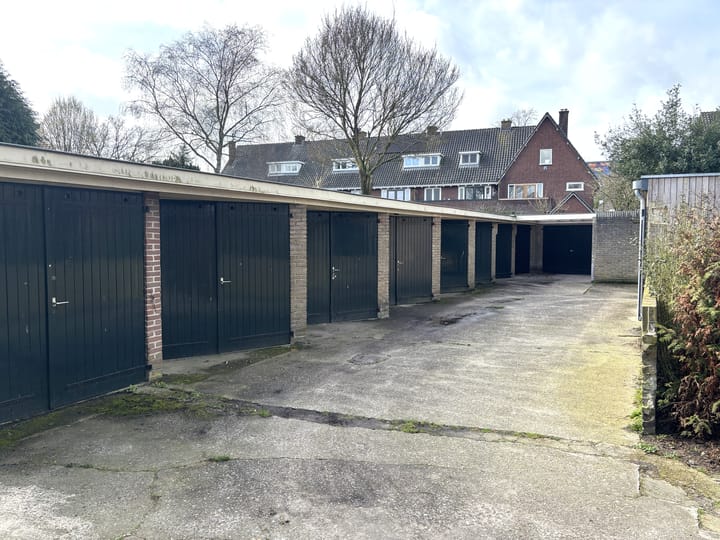 Photo 2 of W.C. Bradelaan 29 G9