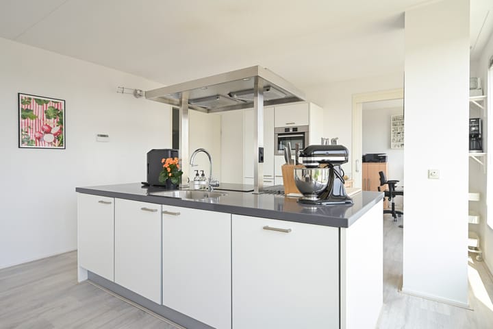 Appartement te koop: Prins Willem-Alexanderweg 249, 'S-Gravenhage
