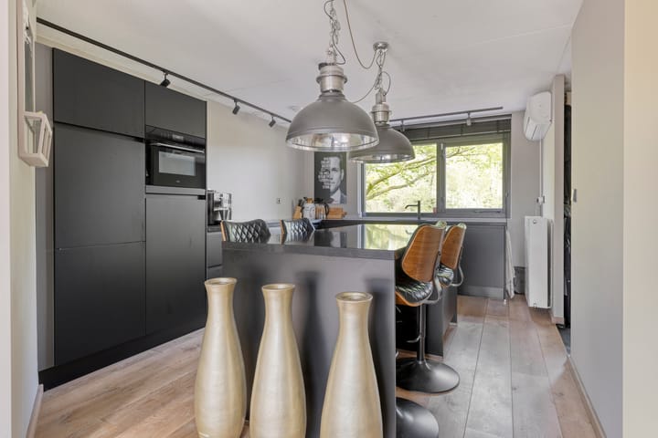 Photo 4 of Nassau Bolwerk 17