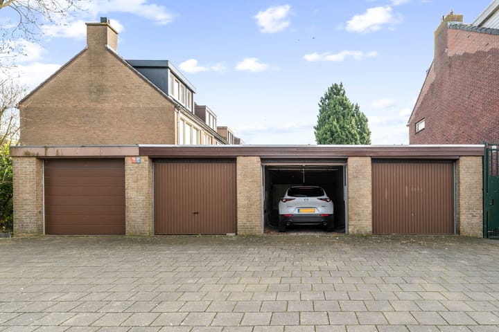 Foto 4 van Professor Eijkmanlaan 54