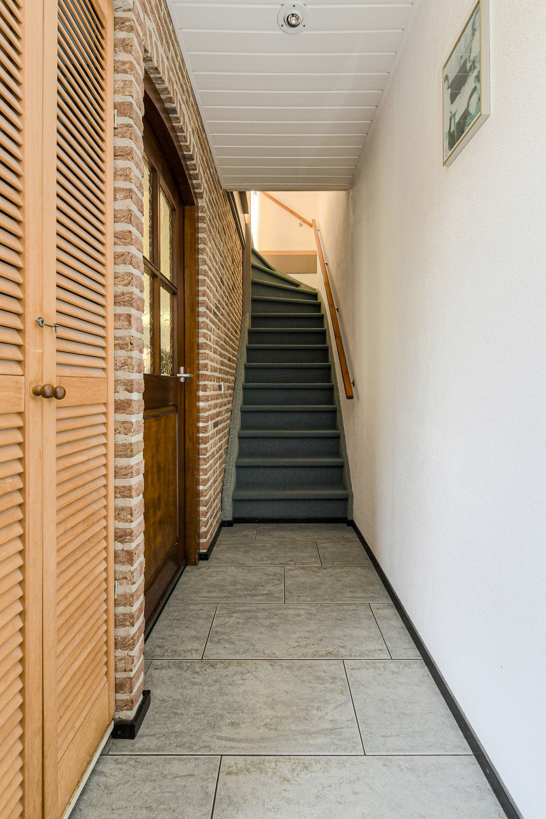 Extended terraced house with carport in Schildersbuurt — 19