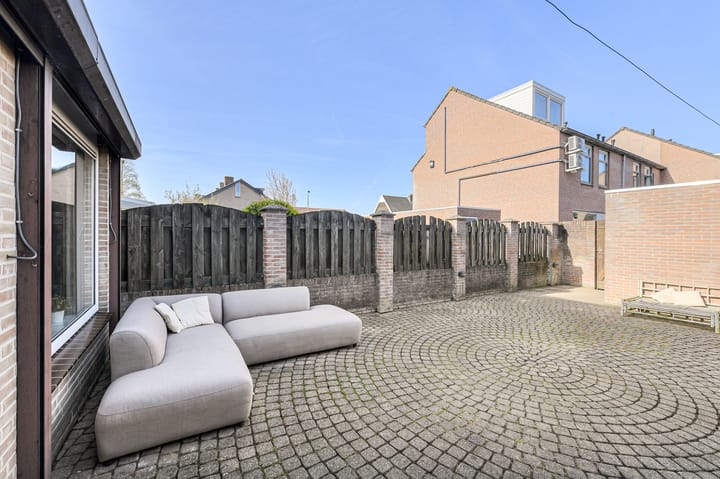 Photo 3 of Dirk Boutslaan 18